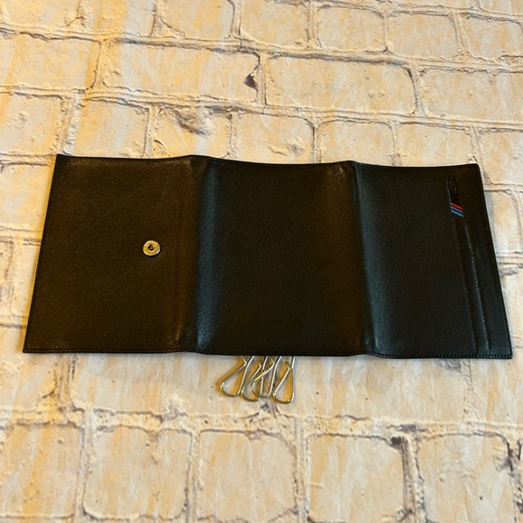 AMIE BLACK LEATHER TRIFOLD WITH KEY ATTACHMENT MENS WALLET - Picture 4 of 7
